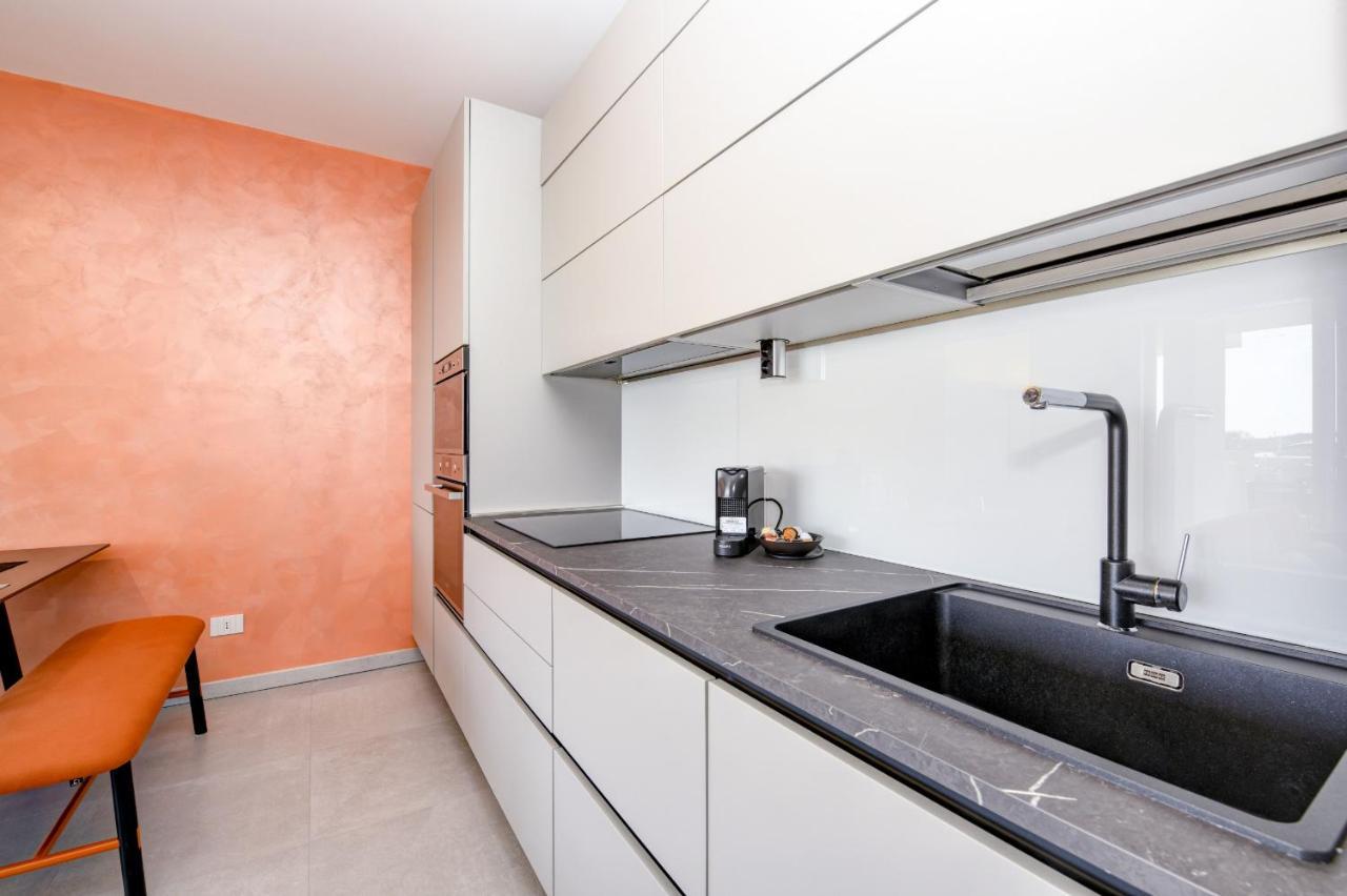 Opalia Residence - Garda Lake Lifestyle Apartment Peschiera del Garda Exterior photo